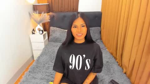 Ella online show from December 30, 5:37 am