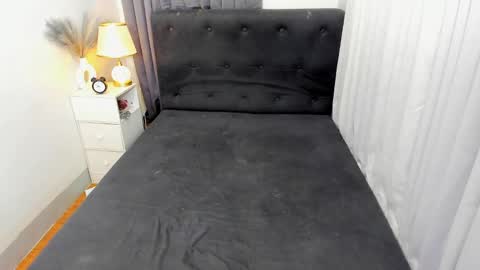 Ella online show from February 22, 2:28 am