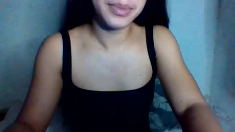 ella_babe25 online show from March 22, 8:35 pm