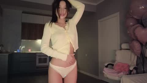 Lee online show from March 10, 3:44 am