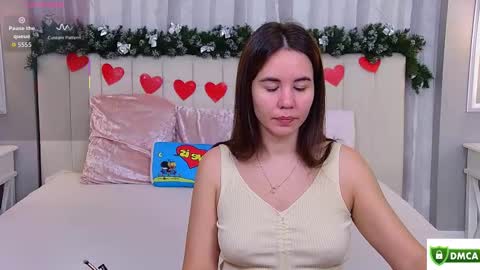 Snapshot of ellaander chatting on October 3, 4:21 am Ella online show from October 3, 4:21 am
