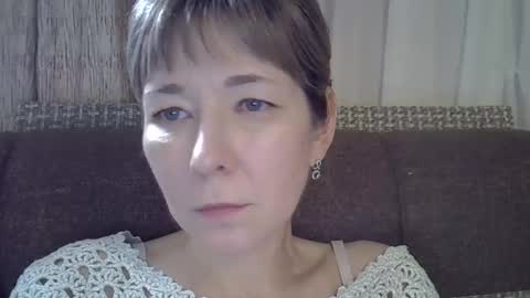 ellajohnsonx online show from February 16, 6:43 pm