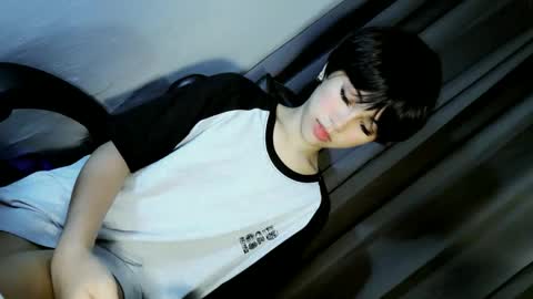 ella online show from March 9, 4:44 pm