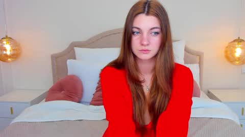 Snapshot of ellamaison chatting on October 9, 2:55 pm Ella online show from October 9, 2:55 pm