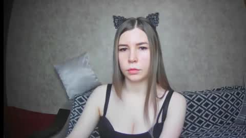 EllaNuar online show from February 12, 7:23 am