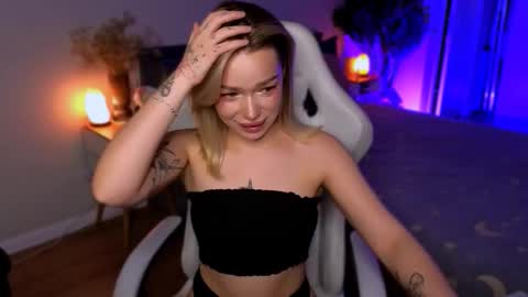 Ella online show from January 16, 6:22 am