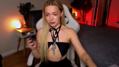 Ella online show from February 23, 5:53 am