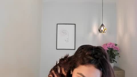 Eliana online show from June 23, 8:48 pm