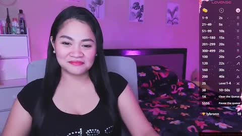 Snapshot of elleelle123 chatting on December 18, 2:10 am Ann online show from December 18, 2:10 am