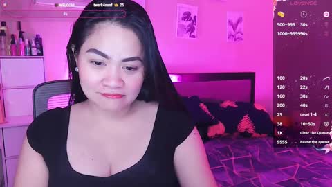 Snapshot of elleelle123 chatting on January 18, 2:14 am Ann online show from January 18, 2:14 am