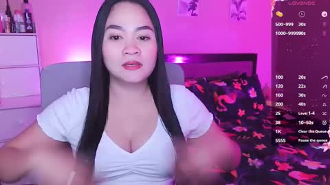 Snapshot of elleelle123 chatting on December 26, 1:07 am Ann online show from December 26, 1:07 am