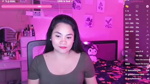 Snapshot of elleelle123 chatting on February 19, 5:16 am Ann online show from February 19, 5:16 am