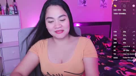 Snapshot of elleelle123 chatting on December 29, 1:45 am Ann online show from December 29, 1:45 am