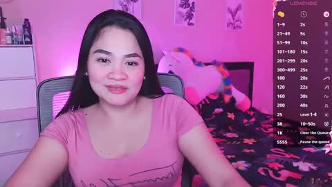 Snapshot of elleelle123 chatting on January 3, 1:02 pm Ann online show from January 3, 1:02 pm