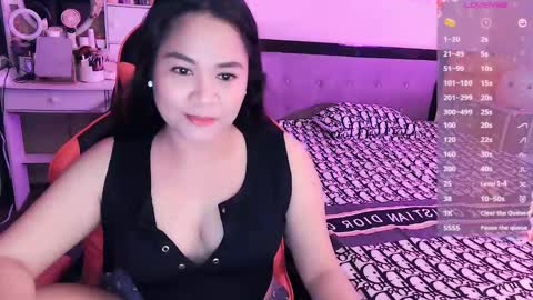 Snapshot of elleelle123 chatting on September 11, 11:33 am Ann online show from September 11, 11:33 am