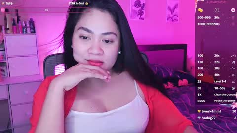 Snapshot of elleelle123 chatting on January 17, 5:32 am Ann online show from January 17, 5:32 am