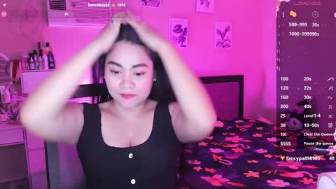 Snapshot of elleelle123 chatting on February 12, 2:14 am Ann online show from February 12, 2:14 am