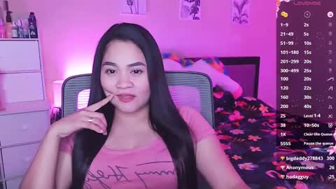 Snapshot of elleelle123 chatting on January 3, 4:44 am Ann online show from January 3, 4:44 am