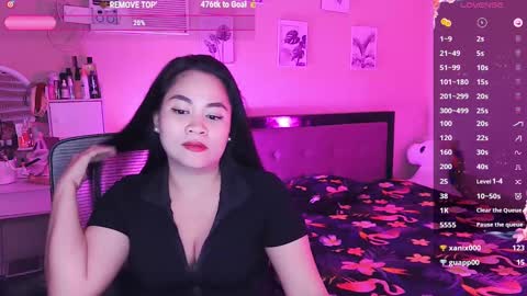 Snapshot of elleelle123 chatting on February 18, 9:21 am Ann online show from February 18, 9:21 am