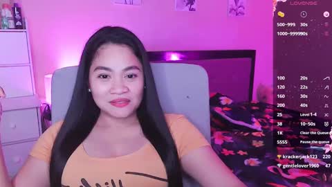 Snapshot of elleelle123 chatting on December 29, 4:48 am Ann online show from December 29, 4:48 am