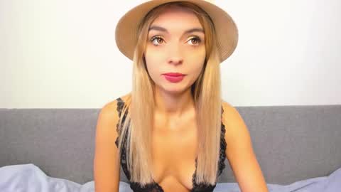 ellen_flow online show from March 8, 11:05 am