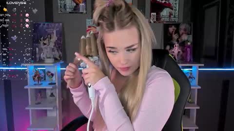 Maria online show from September 22, 5:17 pm