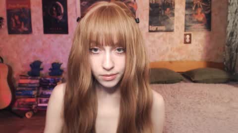 ellie_friendly online show from October 26, 12:22 am