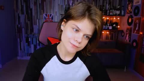 elliemurler online show from November 11, 9:00 am