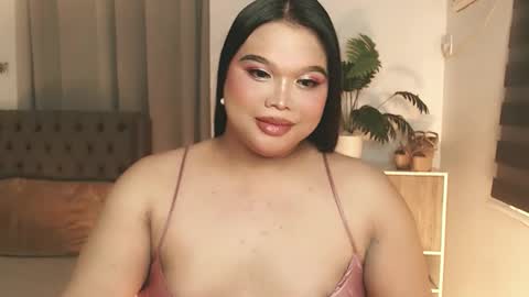 Ellise online show from December 1, 1:03 am