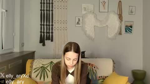 elly_ary online show from January 12, 9:22 pm