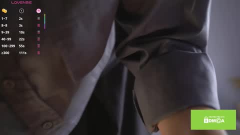 ellyl online show from October 6, 8:32 am