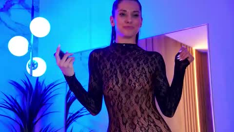 Elly online show from December 1, 12:07 am