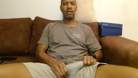 My name is Elmore. Please say hello I like to chat with you. If you have requests or dirty talk please use tip online show from March 4, 3:11 am