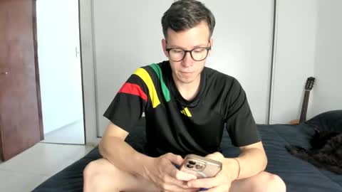 elnenedearg online show from November 2, 4:18 pm