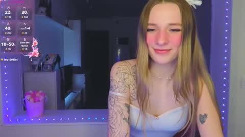 elsa_cute1 online show from March 20, 12:37 am