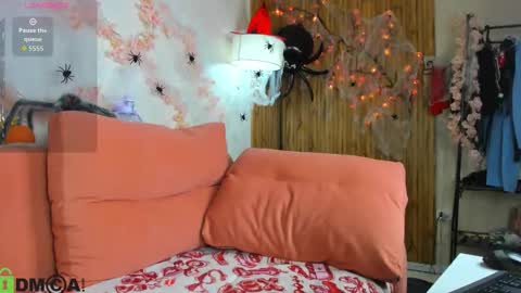 Elsie online show from October 25, 1:17 am