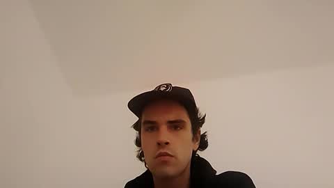 elthio online show from April 4, 11:01 pm