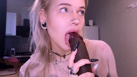 Ciri online show from April 28, 7:45 am