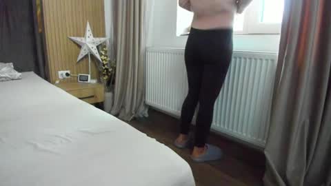 Ely online show from December 15, 6:20 am