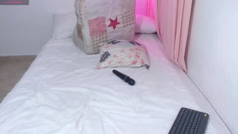 A N D R E A online show from February 4, 10:02 pm