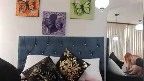 ema garcia  online show from April 10, 3:06 pm