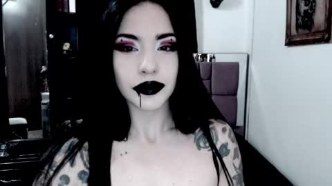 Emerald Black online show from September 22, 6:06 am