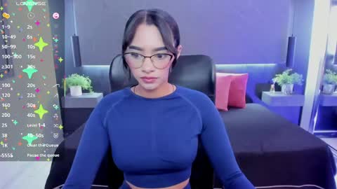 emely online show from April 29, 11:37 am