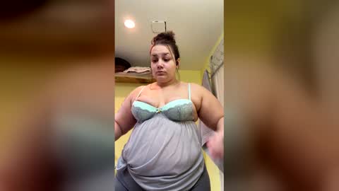 emeraldj007 online show from March 11, 7:28 pm