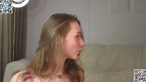 Emi me online show from January 28, 10:23 pm