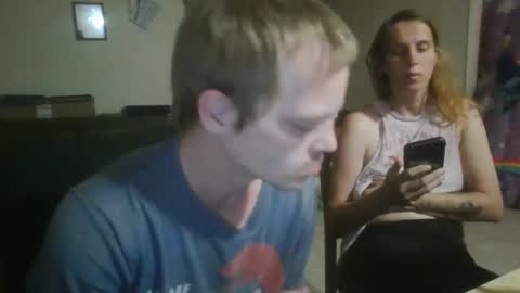 em kris online show from December 3, 3:04 am