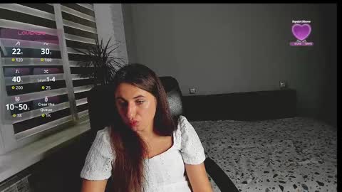 Snapshot of emili77777 chatting on September 17, 10:19 am emili77777 online show from September 17, 10:19 am