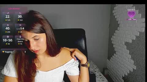 Snapshot of emili77777 chatting on September 16, 7:33 am emili77777 online show from September 16, 7:33 am