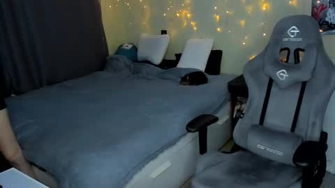 emili_sweet__ online show from February 26, 6:48 pm