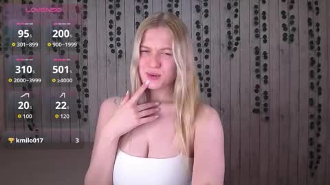 Amili online show from December 17, 3:41 pm